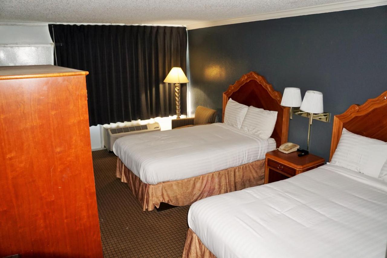 Hotel Elev8 Conroe Exteriér fotografie
