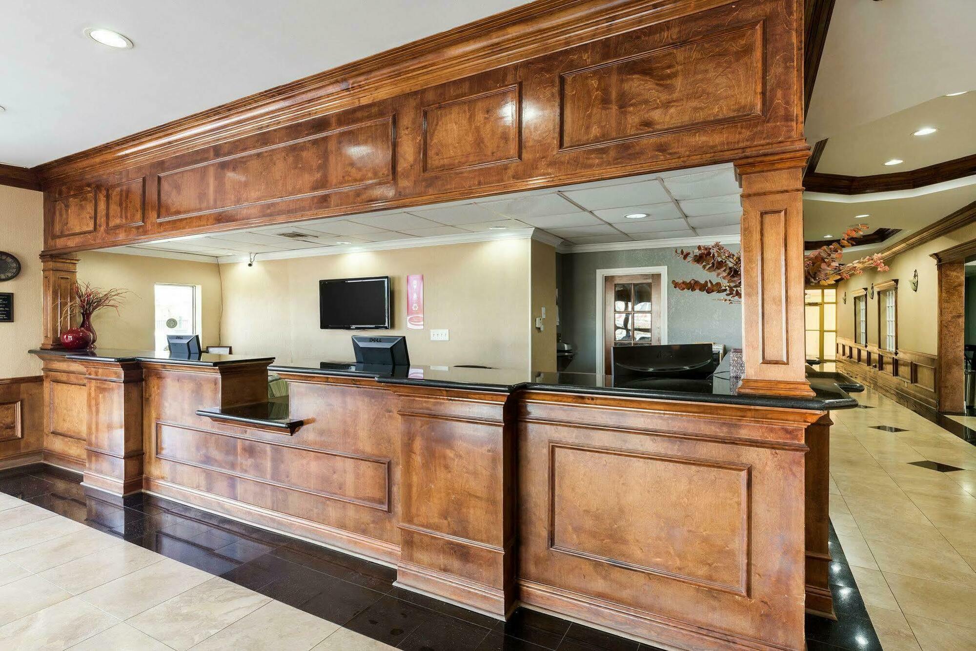 Hotel Elev8 Conroe Exteriér fotografie